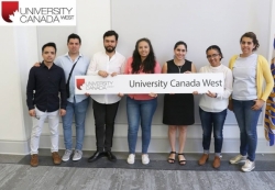 University Canada West предлагает российским студентам стипендии до 30% на обучение!