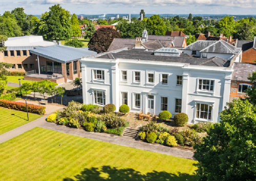 Leighton Park School – одна из лучших школ в Великобритании! Leighton Park School – одна из лучших школ в Великобритании!